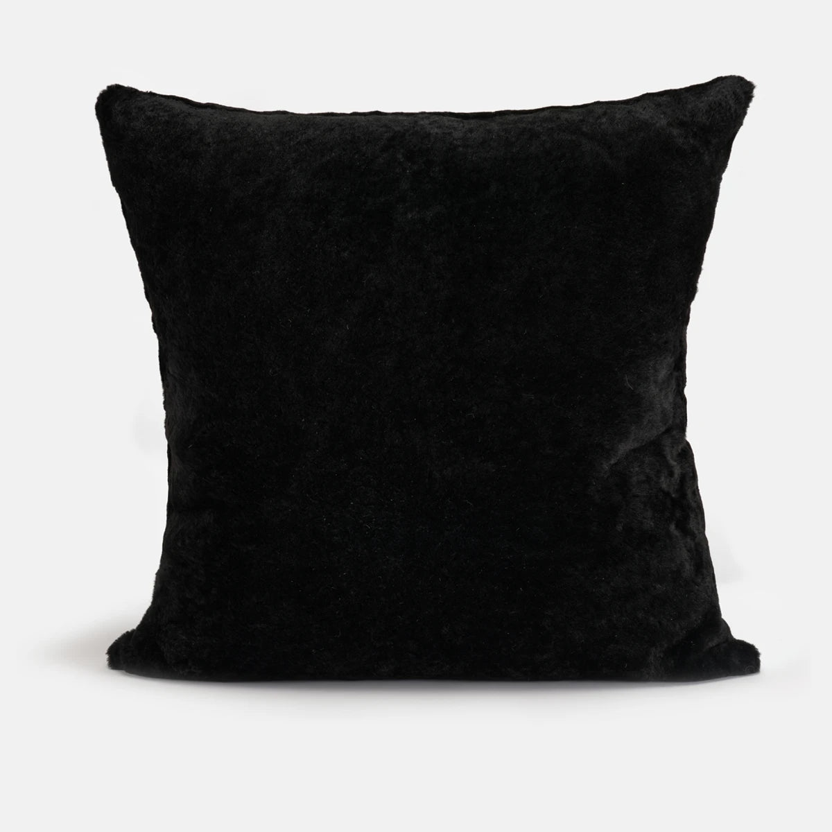 VOID - DARK CLASSIC SHEARLING CUSHION