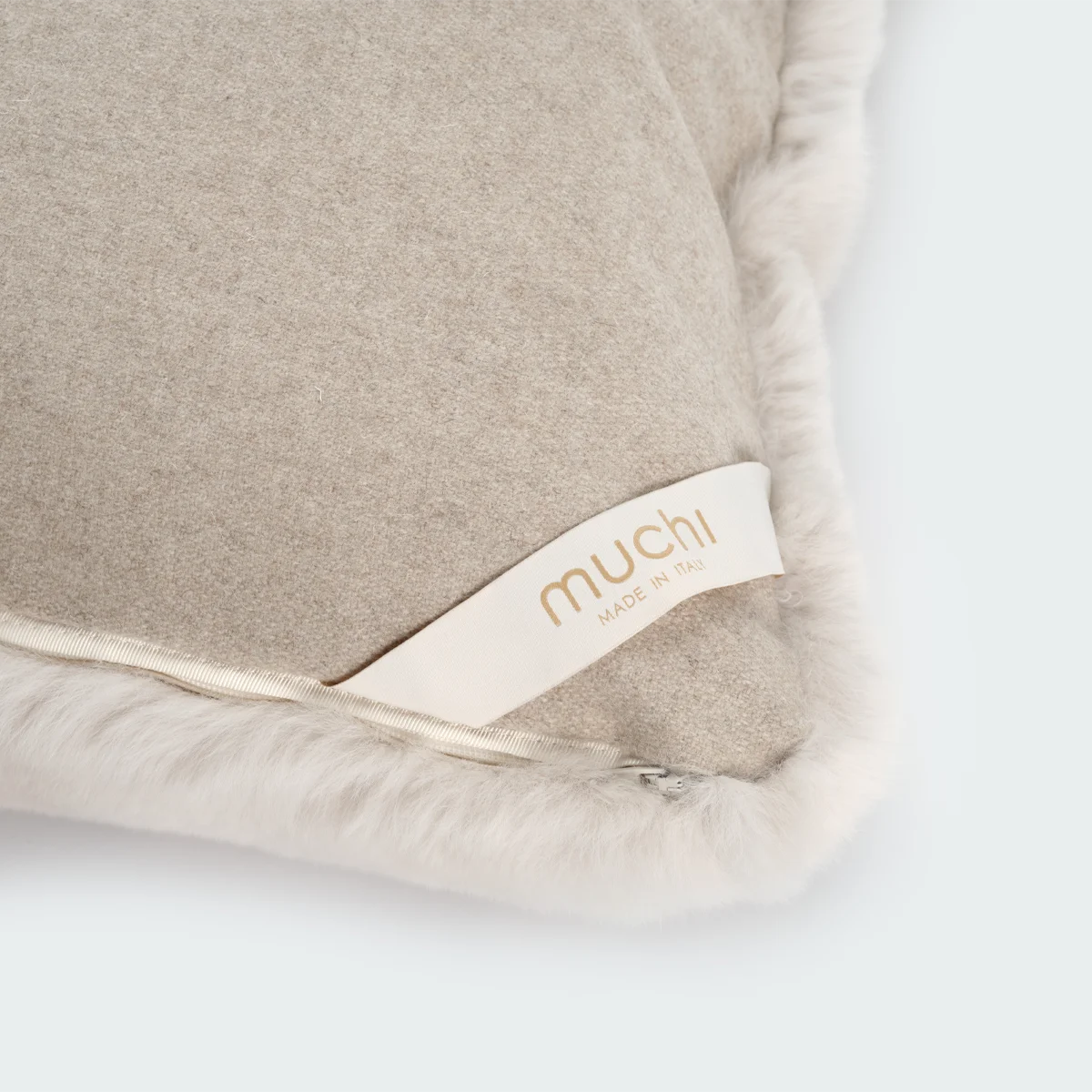 INTARSIA - CUSTOMIZABLE SUPERIOR LAPIN CUSHION