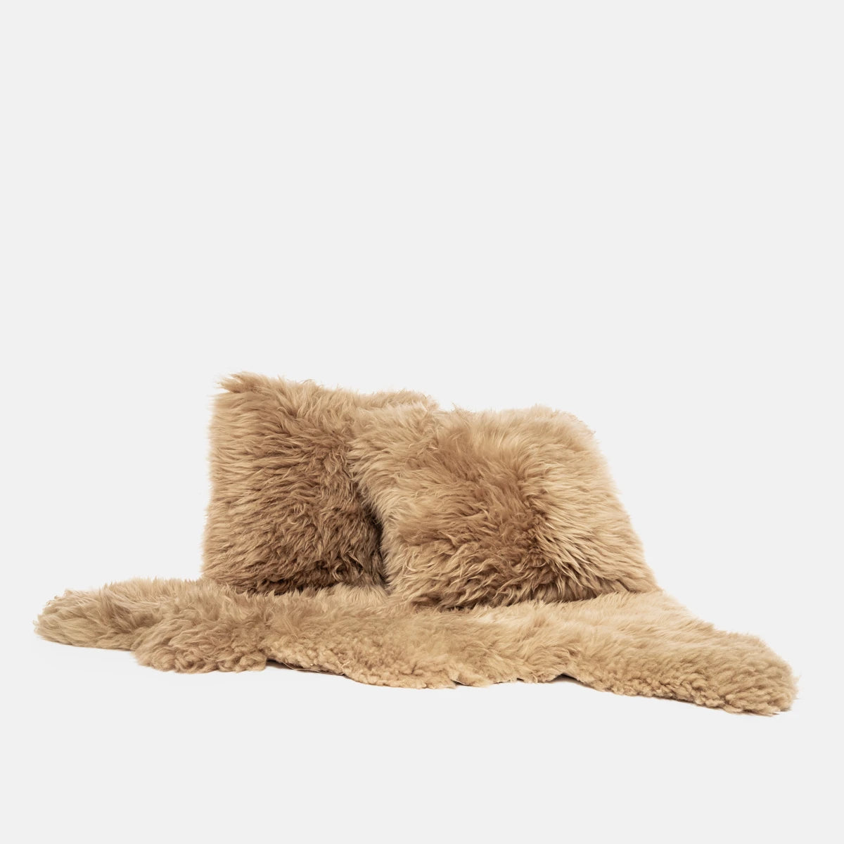 OLLENGO SET - CAMEL SHEARLING SHEEPSKIN CUSHION & RUG