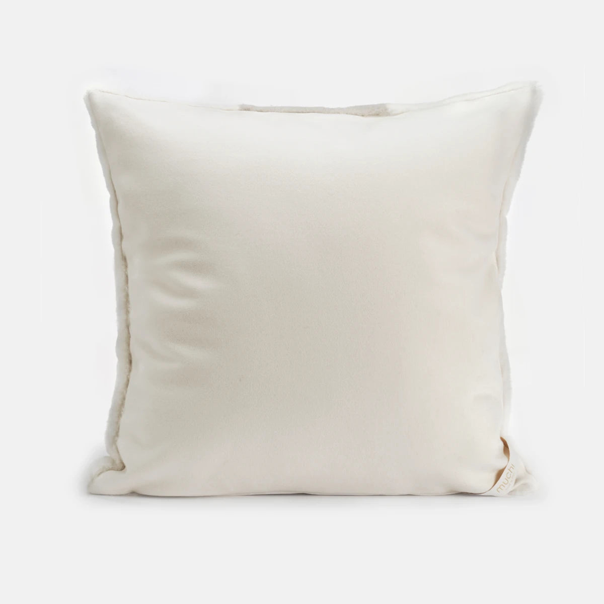 YANG - SOUTH AMERICAN BEAVER CUSHION