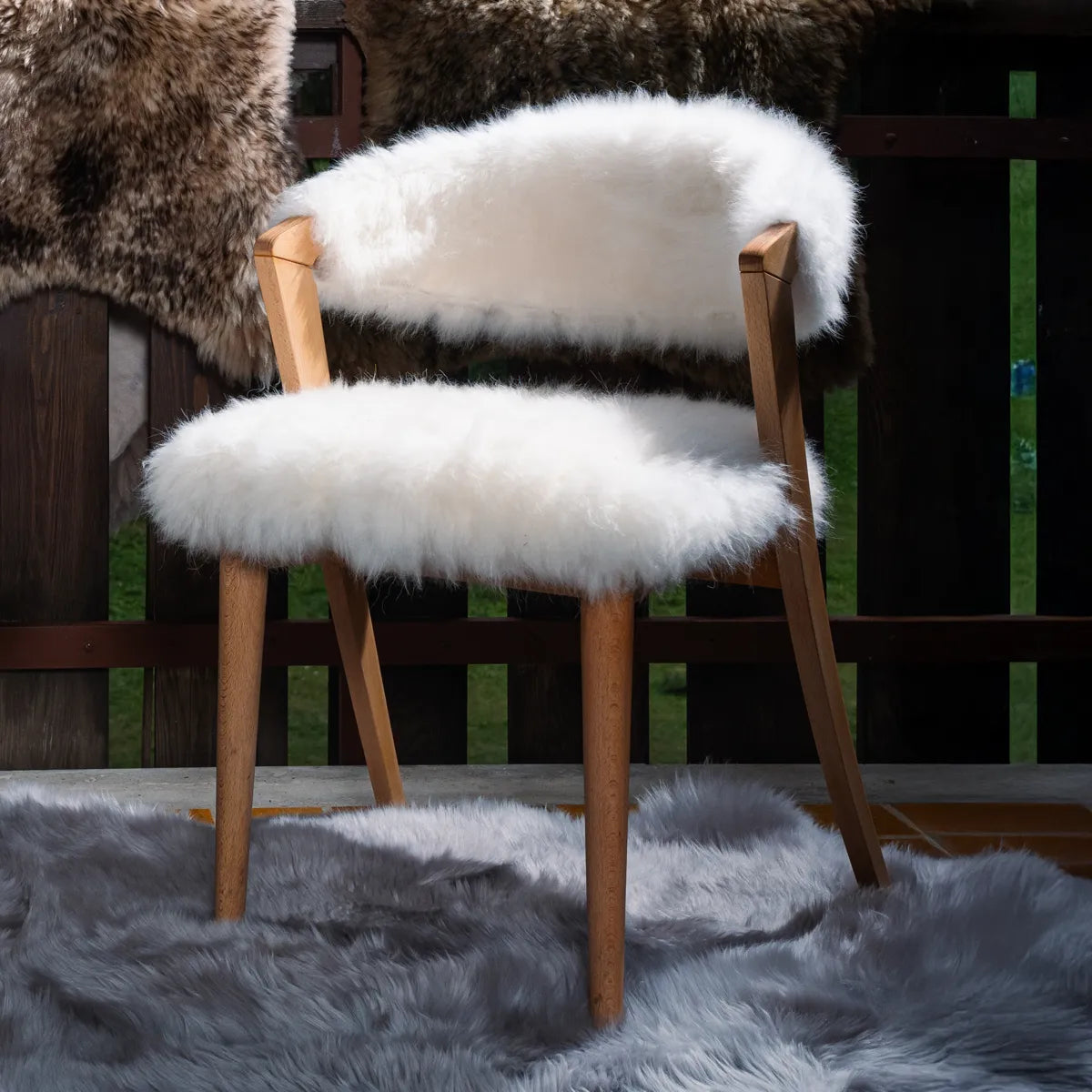 CLOUDY - NATURAL CASHMERE FUR CHAIR