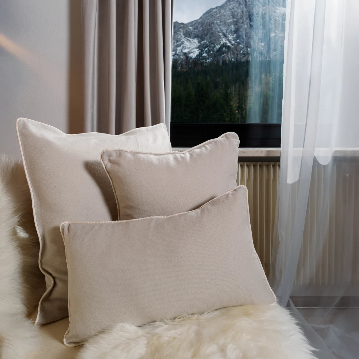 BEIGE - CASHMERE FABRIC CLASSIC CUSHION
