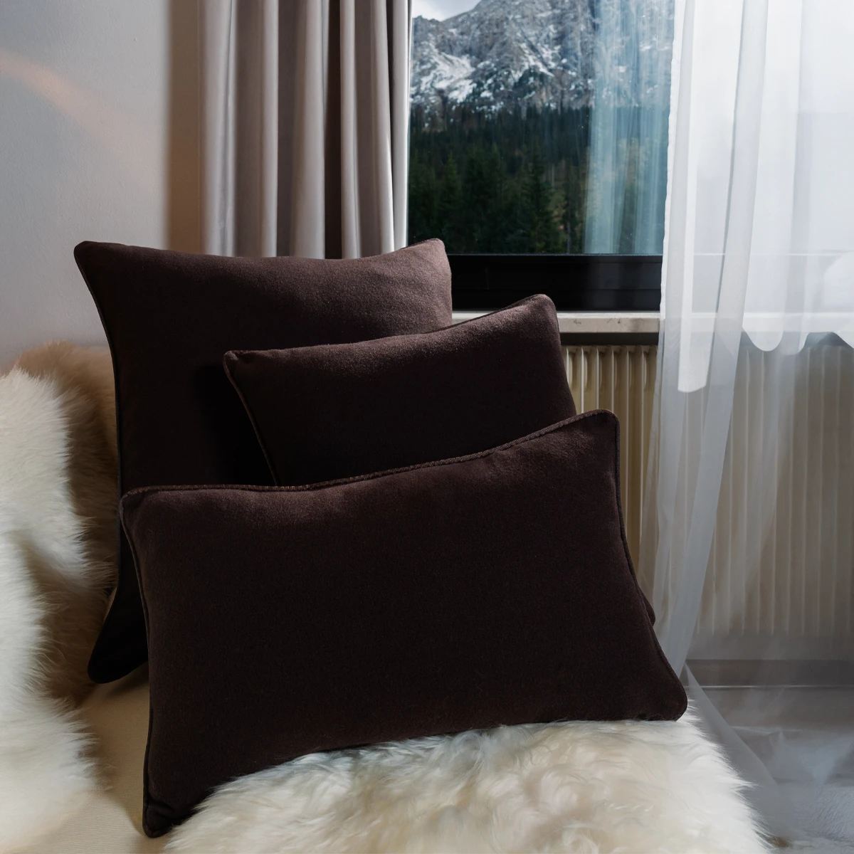 BROWN CASHMERE CUSHION SET