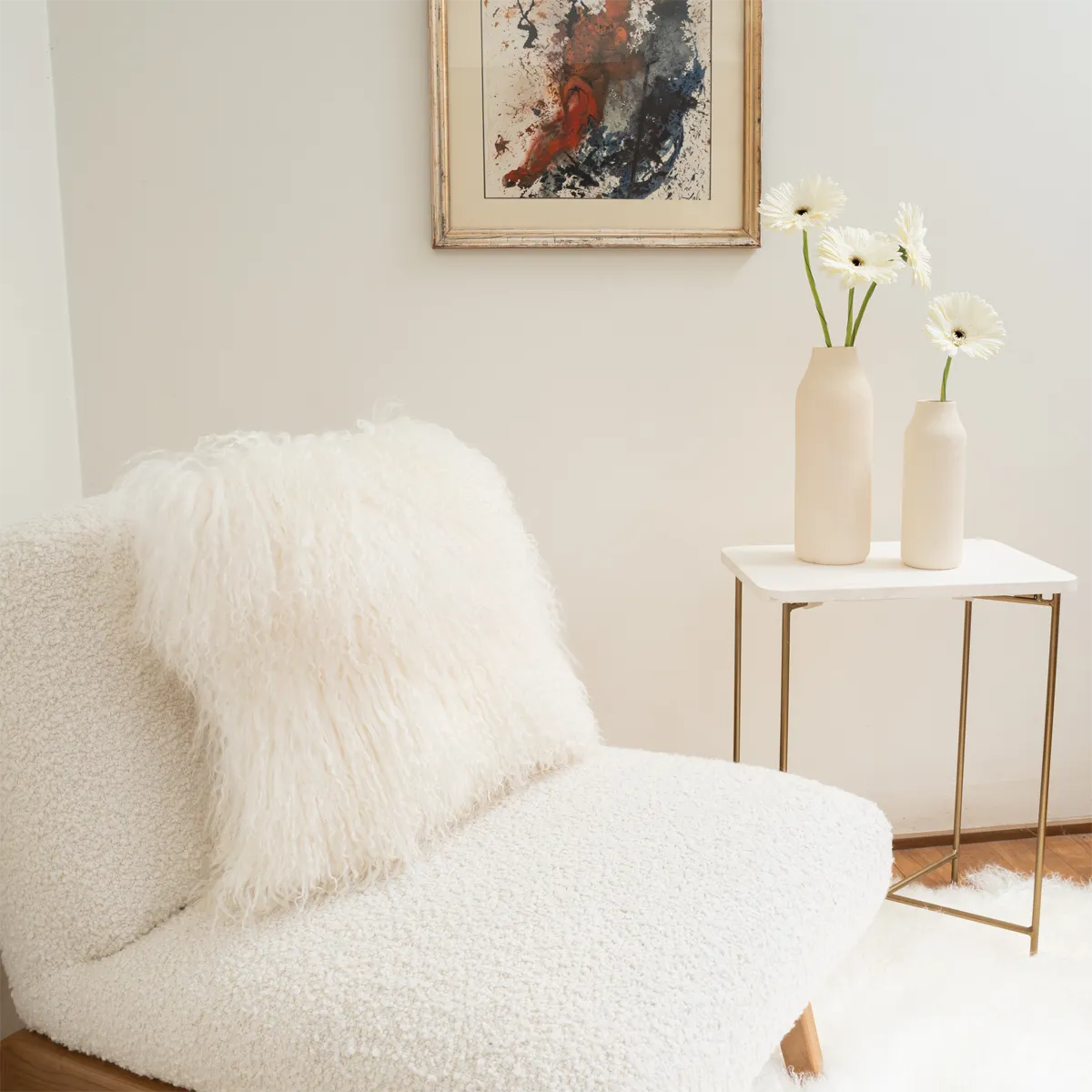 CURL - WHITE WOOL TIBET LAMB SQUARE CUSHION